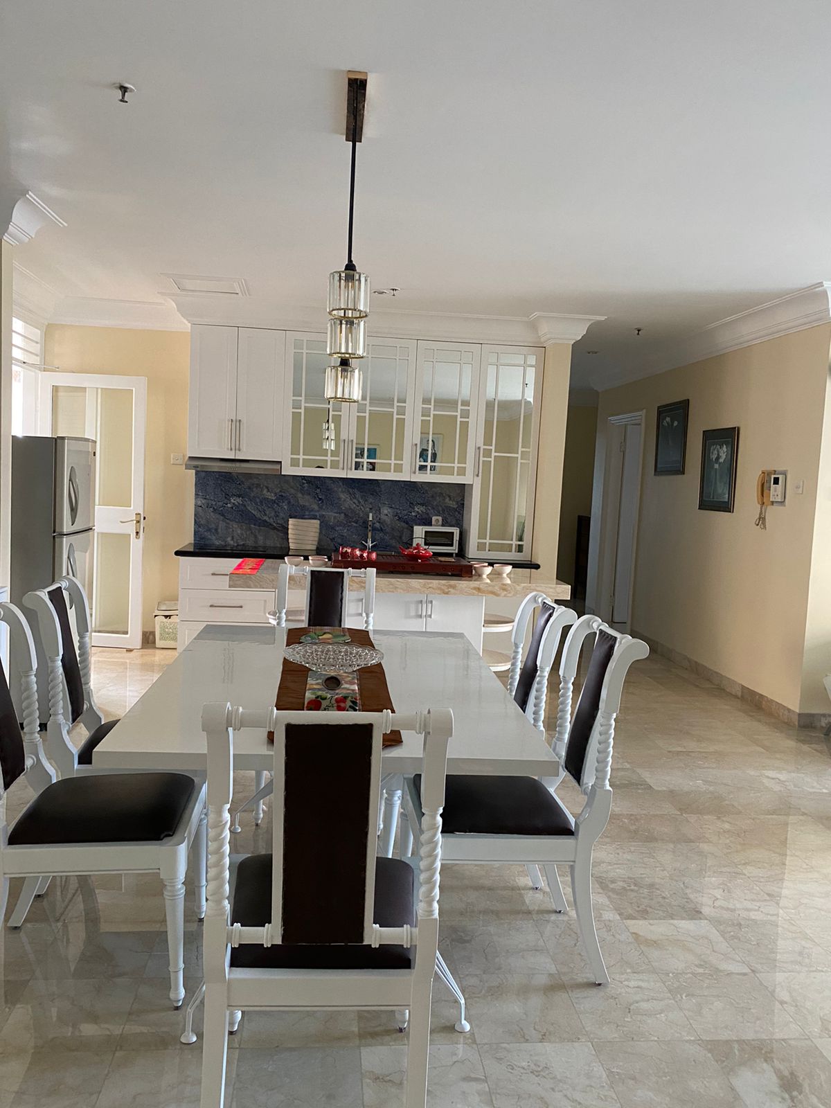 Sewa apartemen Mangga Dua Court