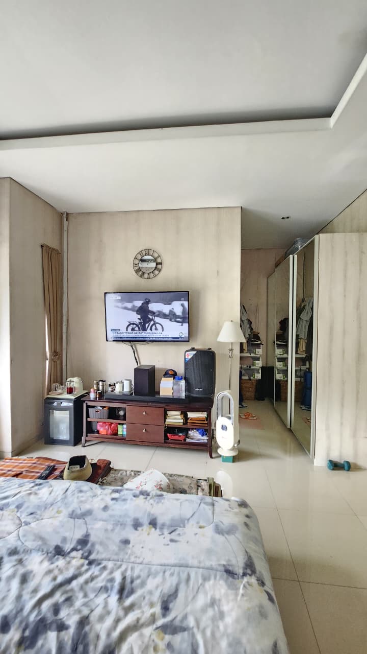 Dijual Cepat Rumah Bagus Siaphuni di Metland Menteng