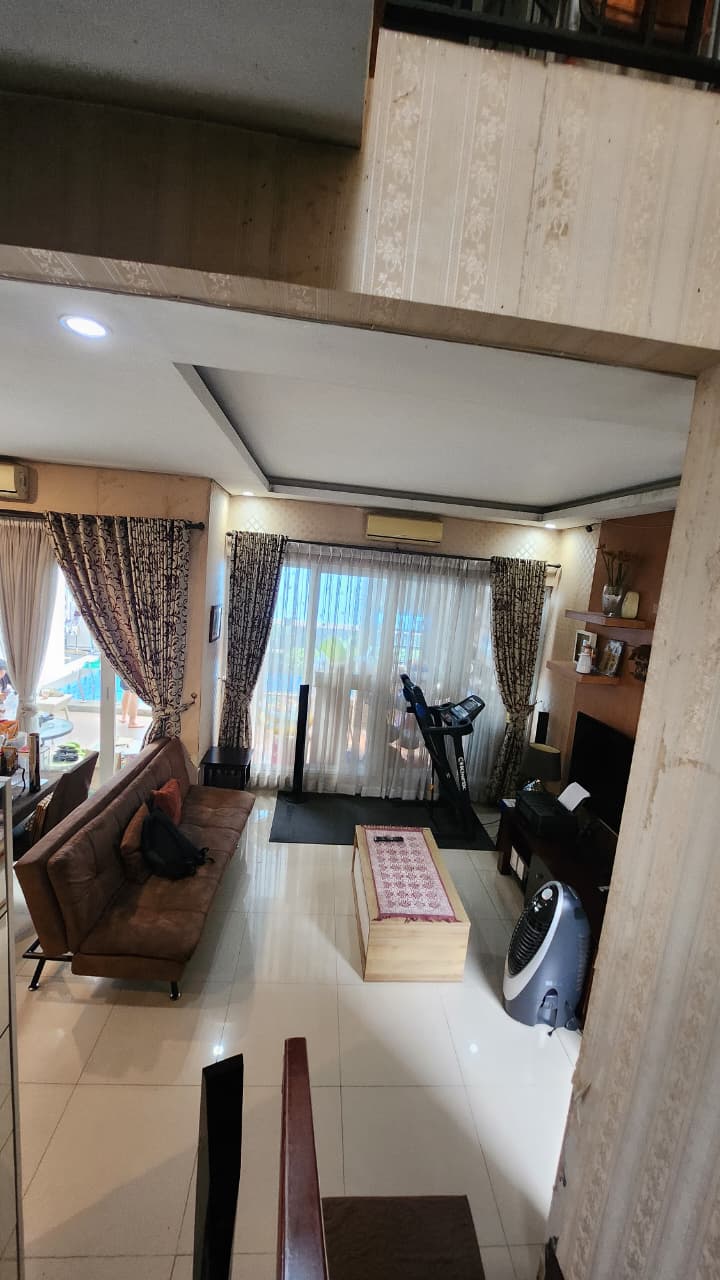 Dijual Cepat Rumah Bagus Siaphuni di Metland Menteng