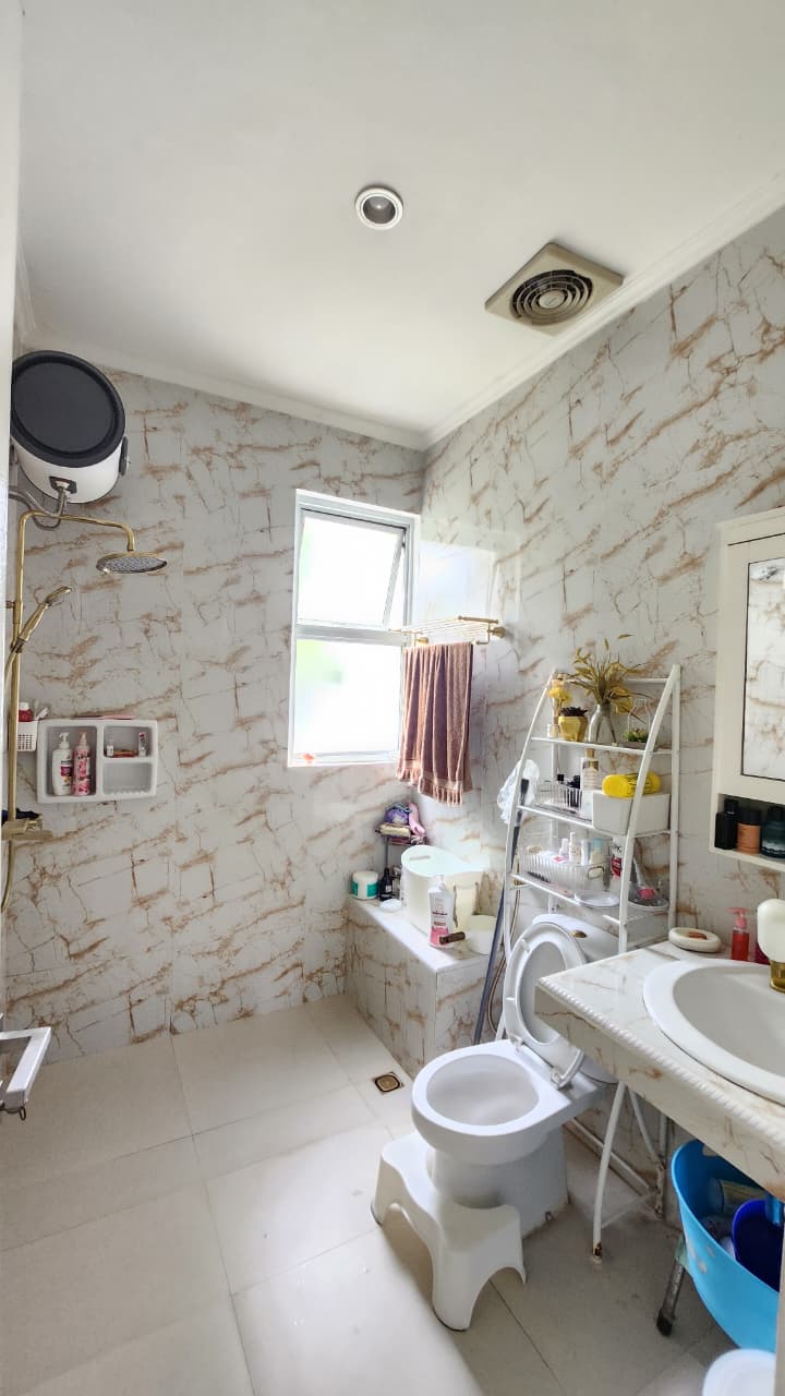 Dijual Cepat Rumah Bagus Siaphuni di Metland Menteng