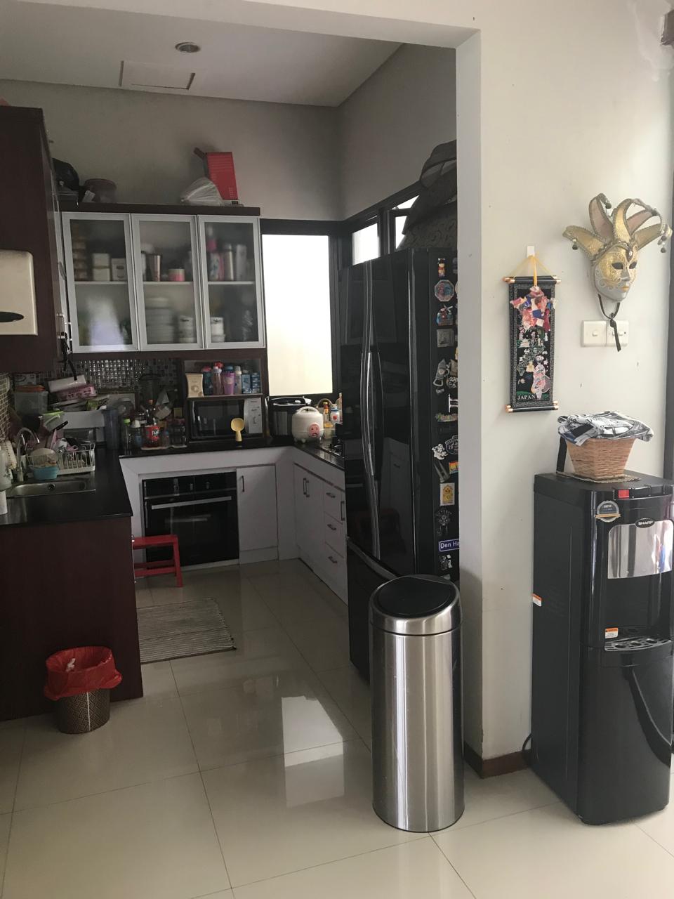 Jual rumah modern dan posisi hook di TerasBintaroB7,Pesanggrahan