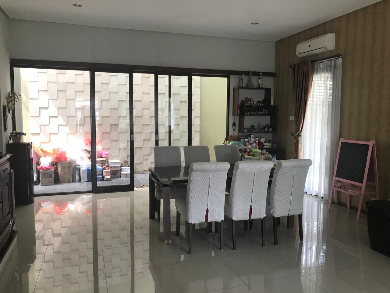 Jual rumah modern dan posisi hook di TerasBintaroB7,Pesanggrahan