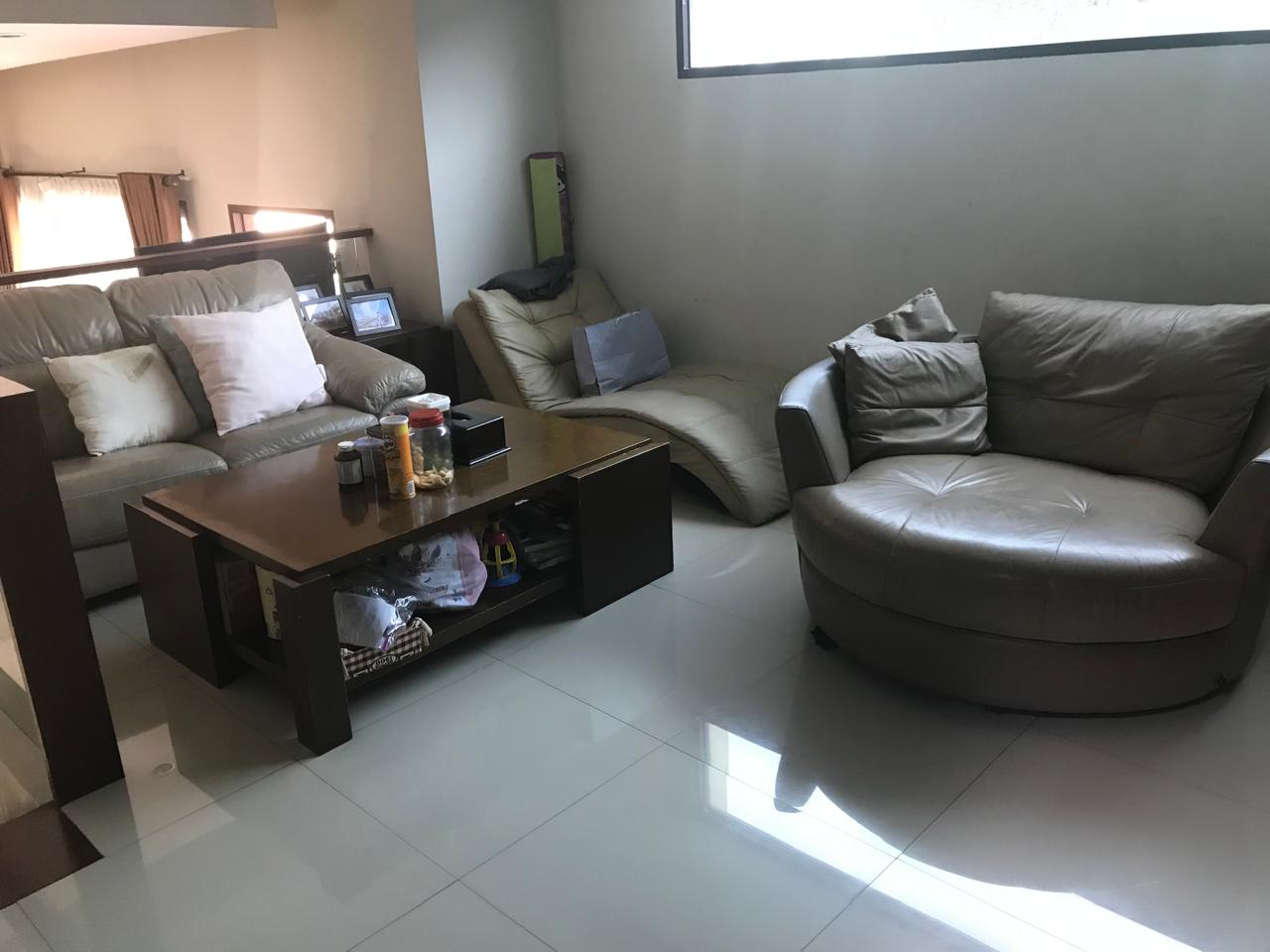 Jual rumah modern dan posisi hook di TerasBintaroB7,Pesanggrahan