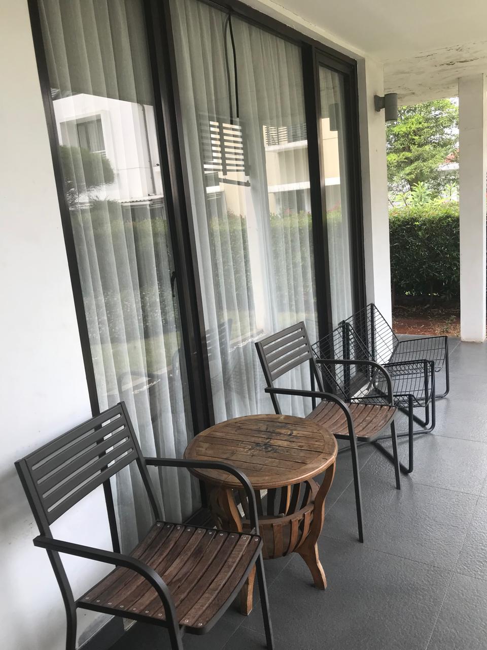 Jual rumah modern dan posisi hook di TerasBintaroB7,Pesanggrahan