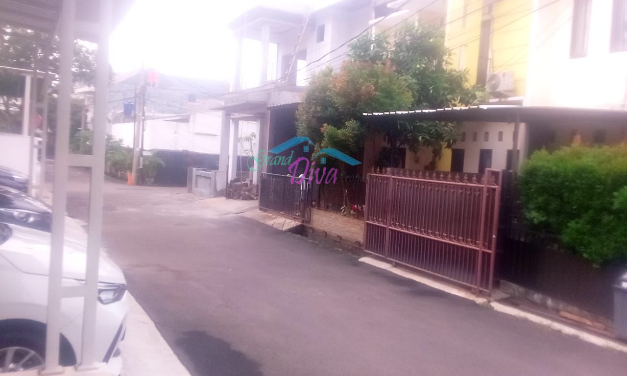 RUMAH DI PERUM JATIBENING BARU PONDOKGEDE BEKASI