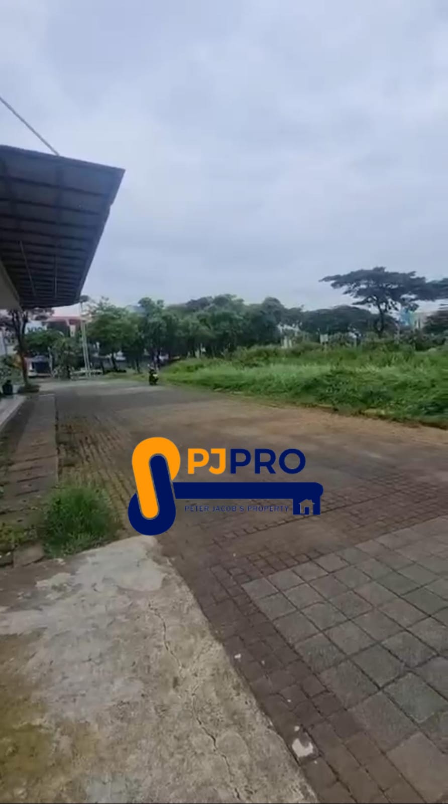 Dijual Ruko Posisi Hook Bagus Strategis di Mega Boulevard Bekasi