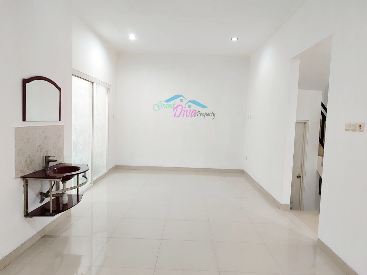 RUMAH BAGUS BARU RENOVASI DI PERUM GRAND SERPONG RESIDENCE 2