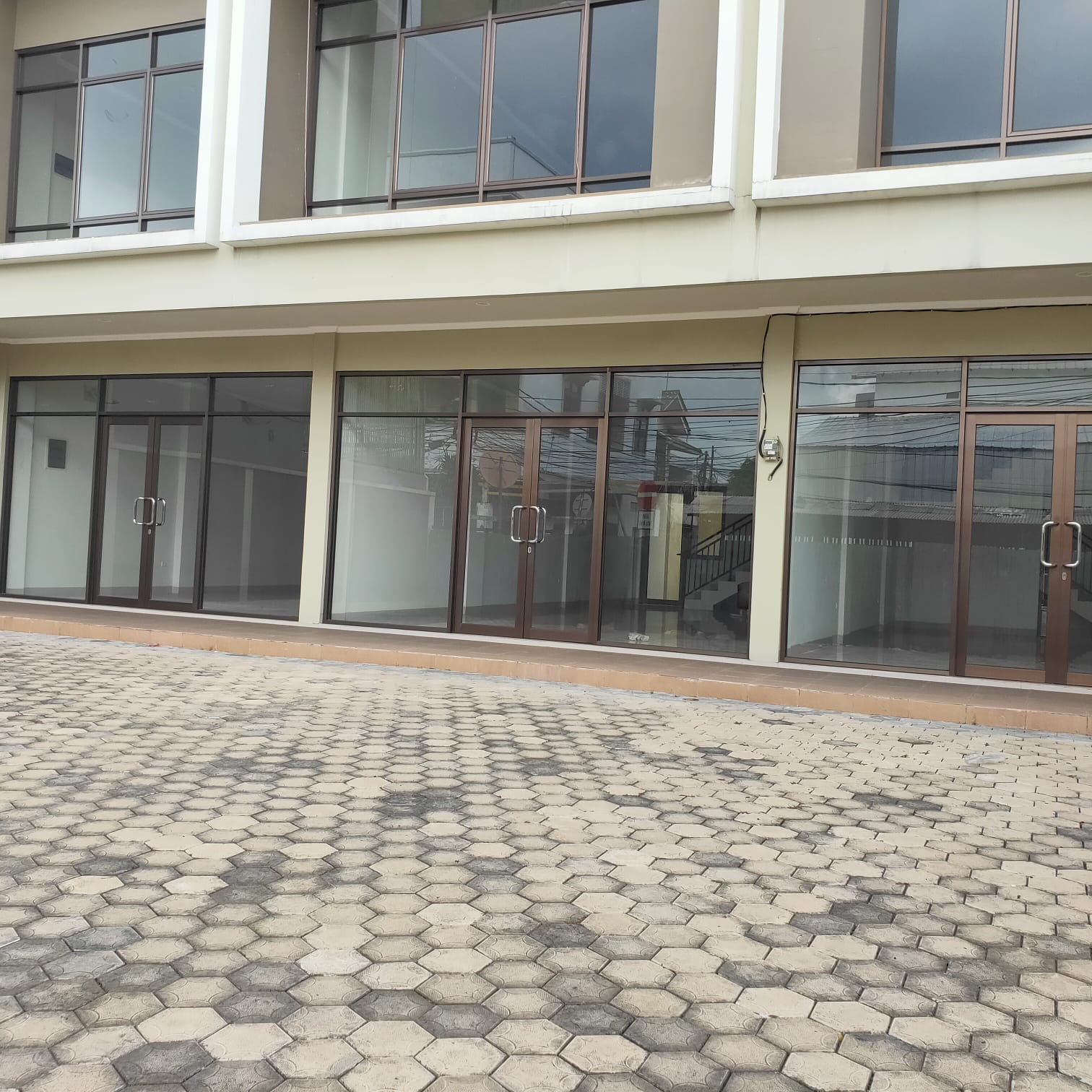 Jual ruko 3 unit gandeng di Jatinegara, Rawa Bunga, Jaka Tim