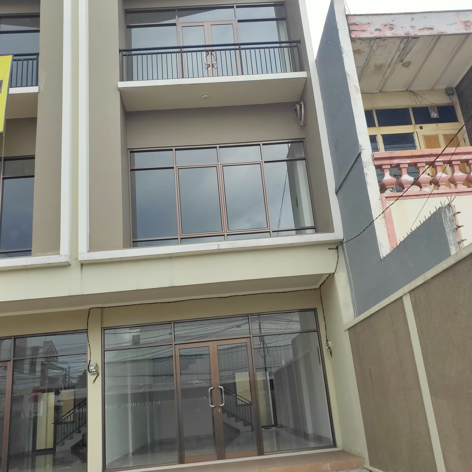 Jual ruko 3 unit gandeng di Jatinegara, Rawa Bunga, Jaka Tim