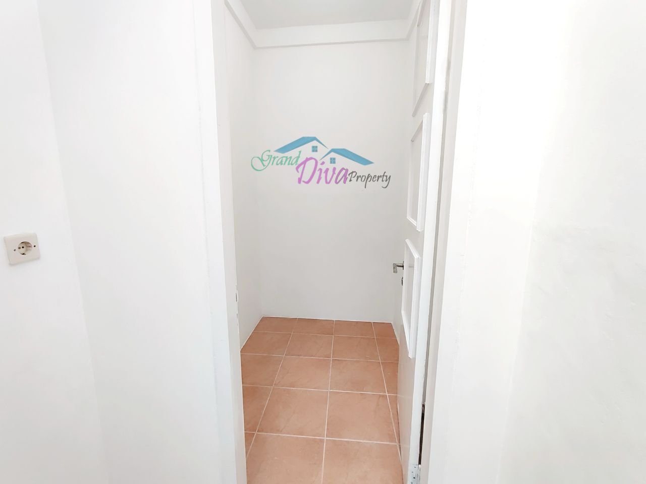 RUMAH BAGUS BARU RENOVASI DI PERUM GRAND SERPONG RESIDENCE 2