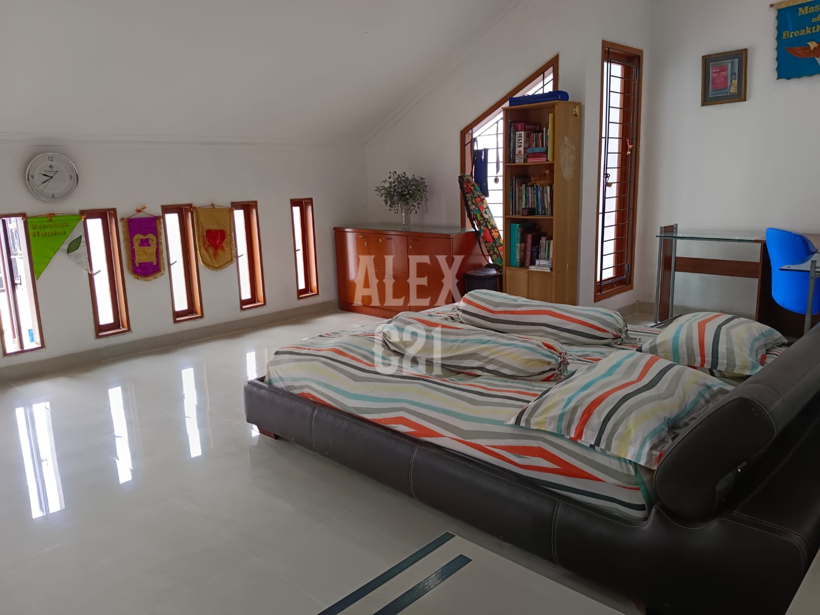 Jual bu sewa rumah mewah komplek di Palmerah,  Jakarta Pusat