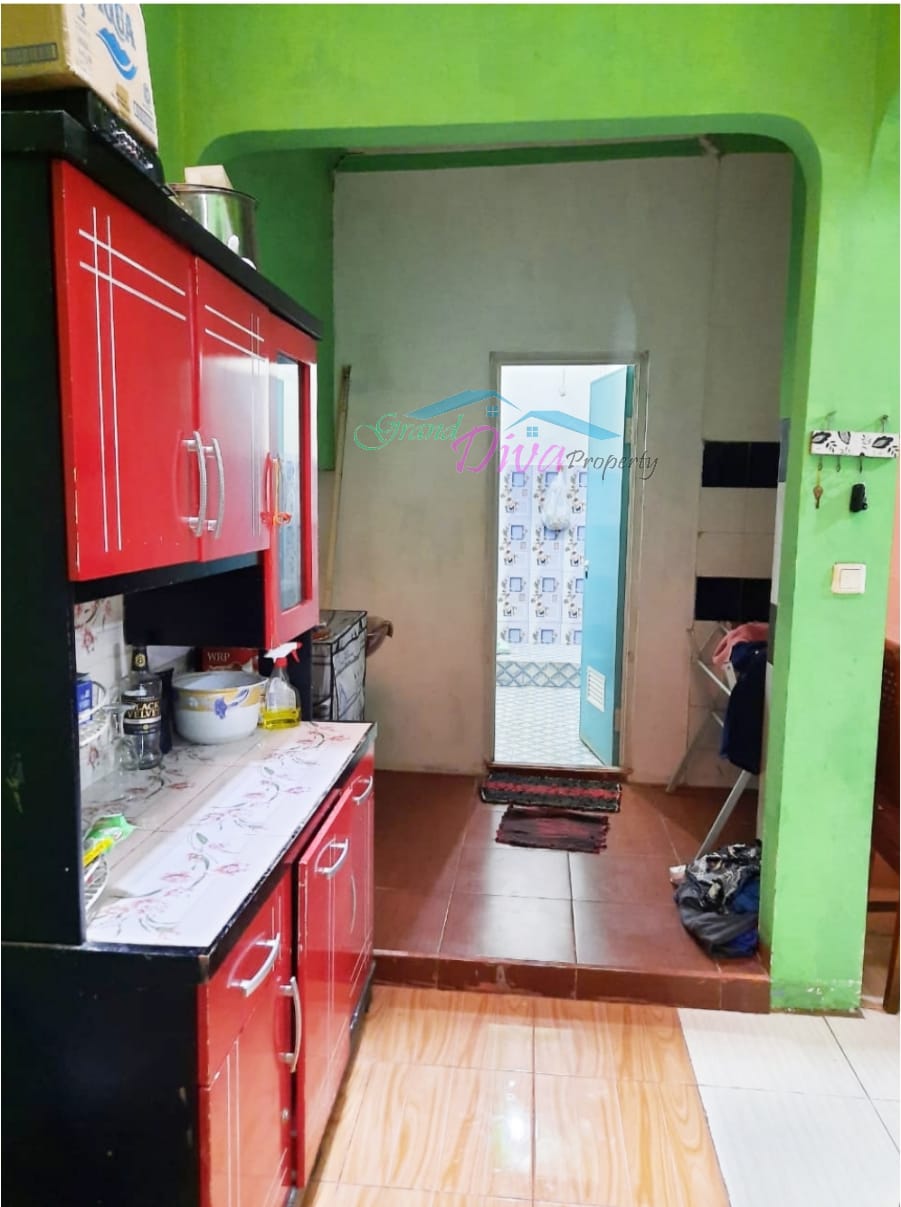 RUMAH DI JATIWARINGIN