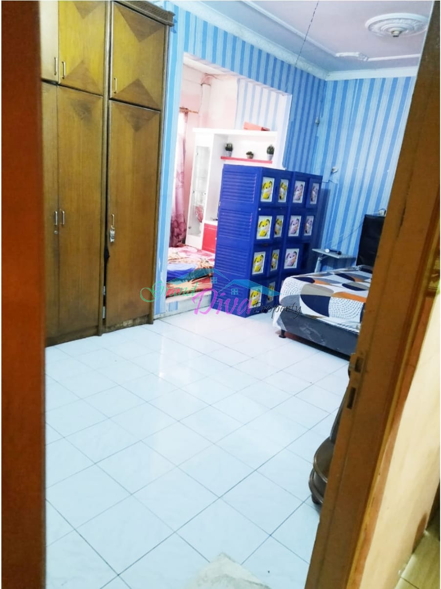 RUMAH DI JATIWARINGIN