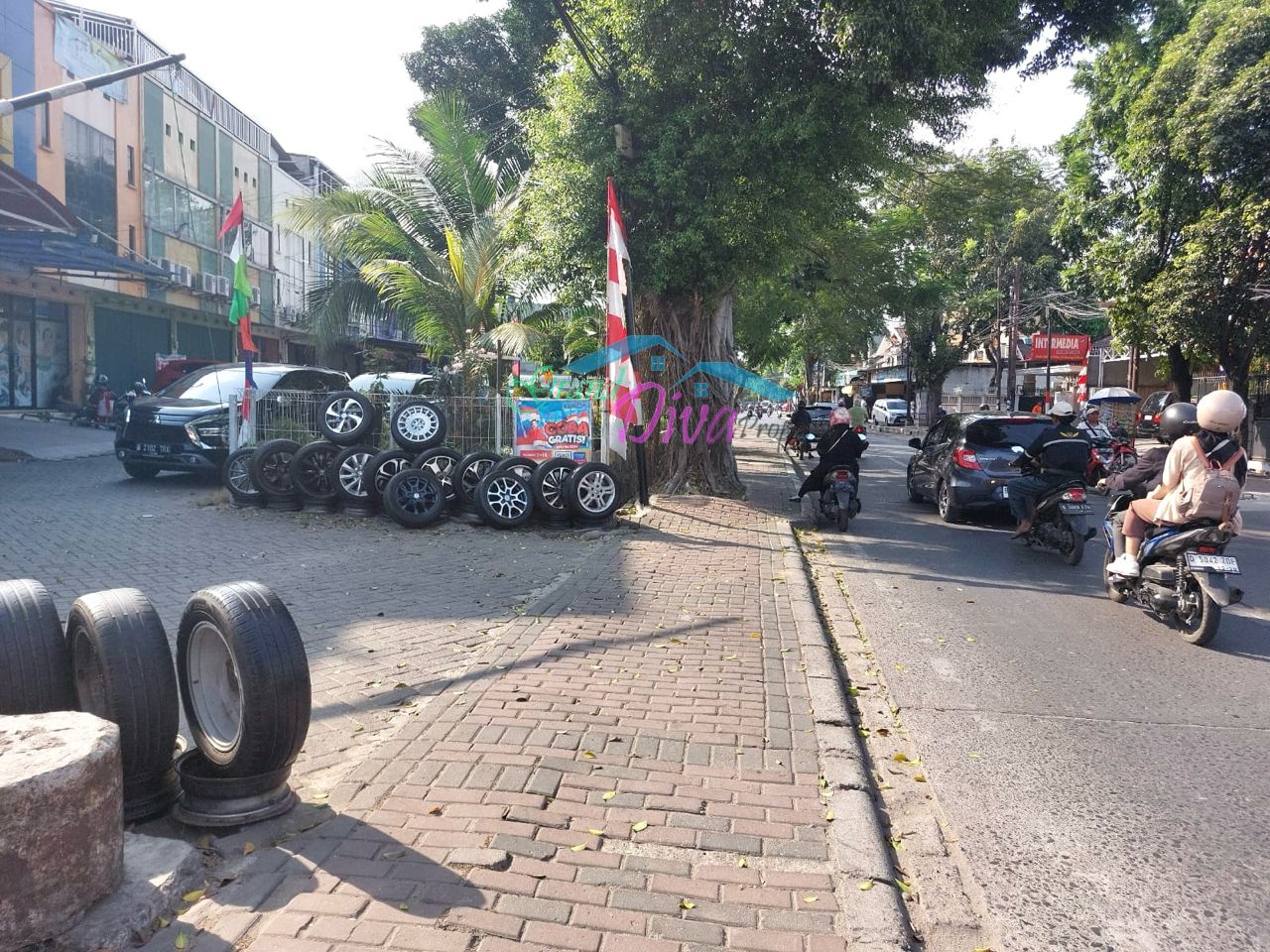 RUKO BAGUS LOKASI STRATEGIS dan SUDAH SHM DI MALAKA COUNTRY