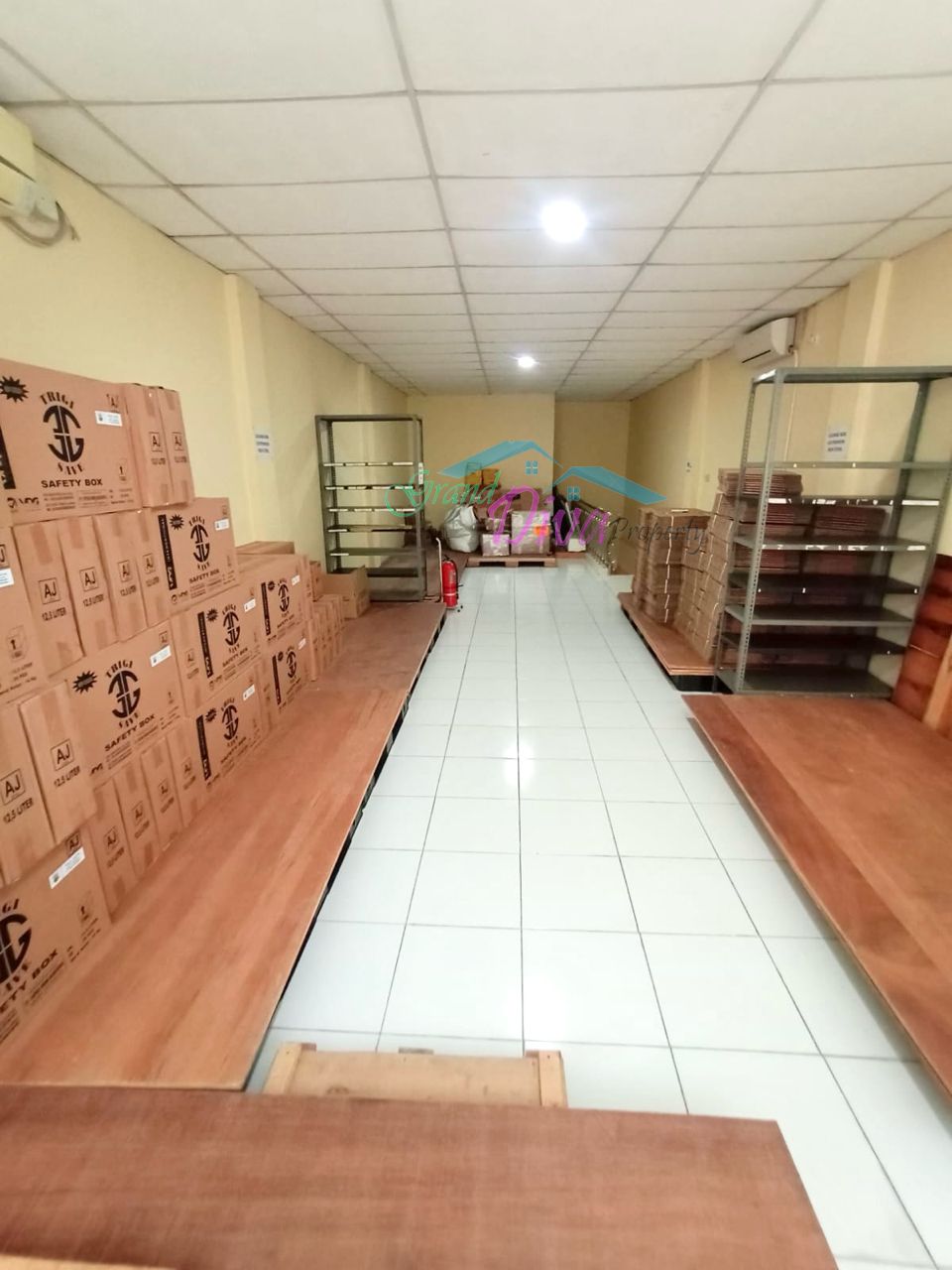 RUKO BAGUS LOKASI STRATEGIS dan SUDAH SHM DI MALAKA COUNTRY