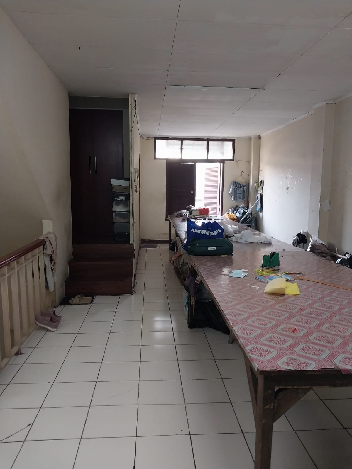 Jual ruko strategis dengan tempat tinggal di Bona Indah Plaza