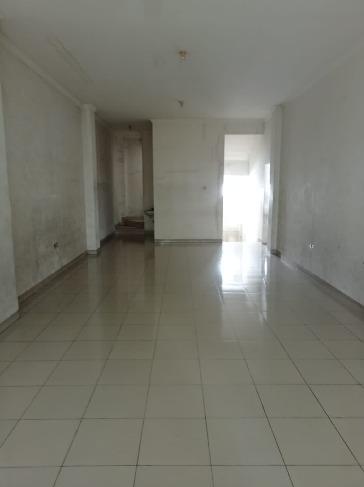 Sewakan ruko 4 lantai di Slipi, Palmerah, Jakarta Barat