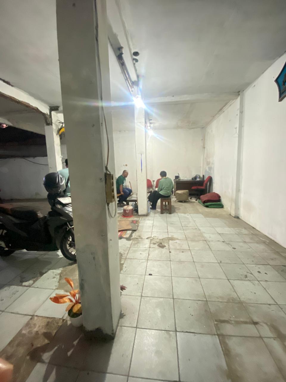 Jual cepat bu ruko luas 1252m2 dan tanah di Lenteng Agung, Jagak