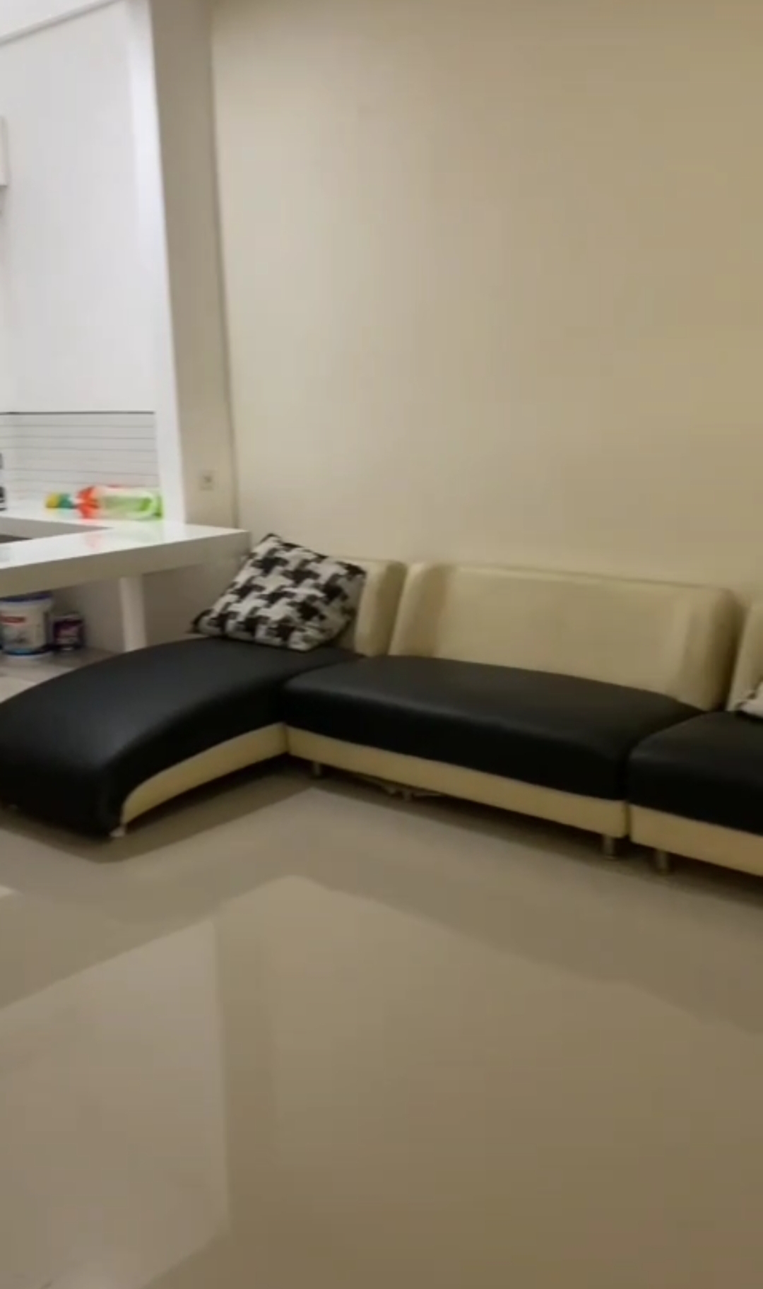 Jual Rumah Kos dan hunian Semolowaru ShM Split level dekat Merr