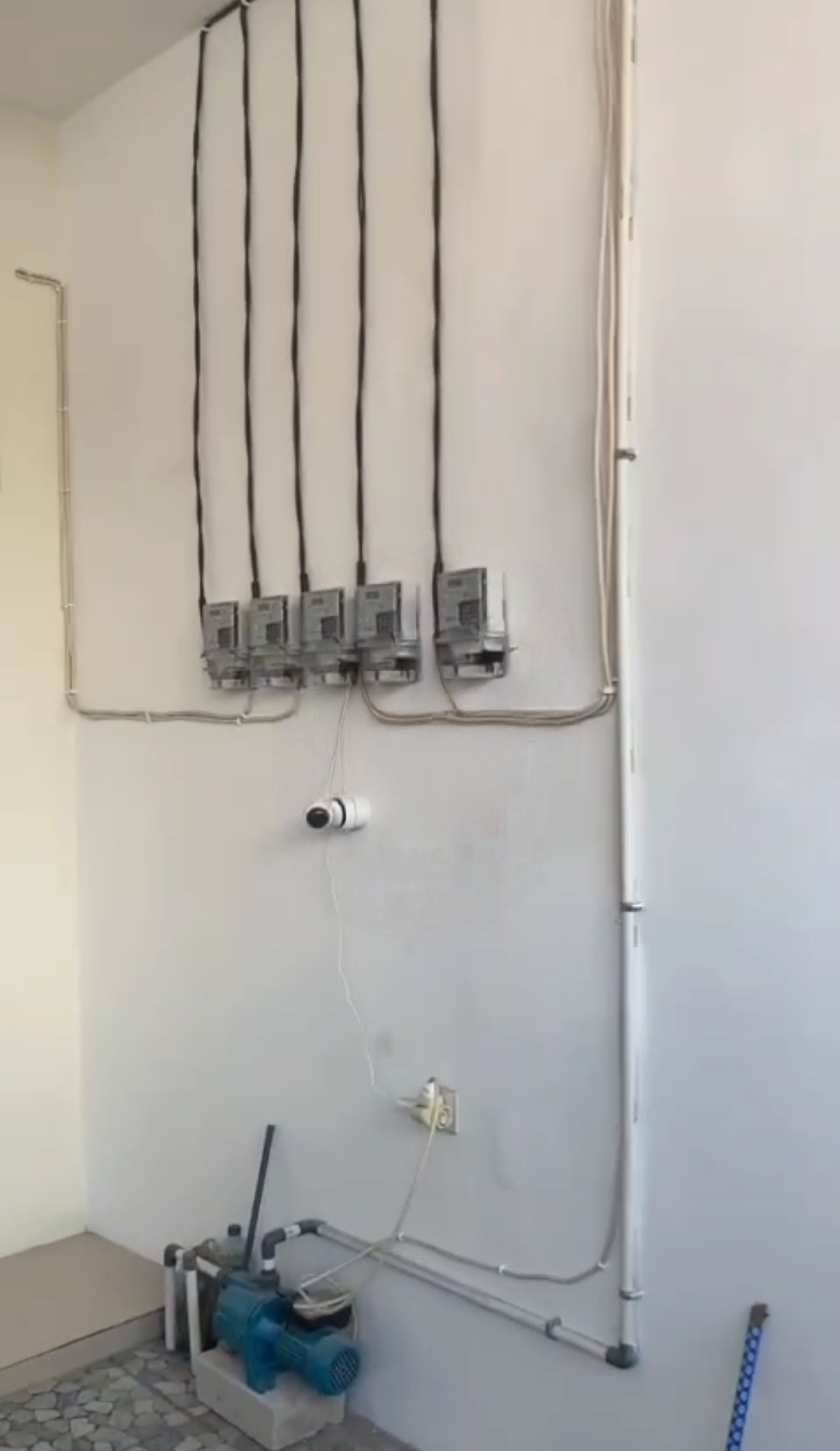 Jual Rumah Kos dan hunian Semolowaru ShM Split level dekat Merr