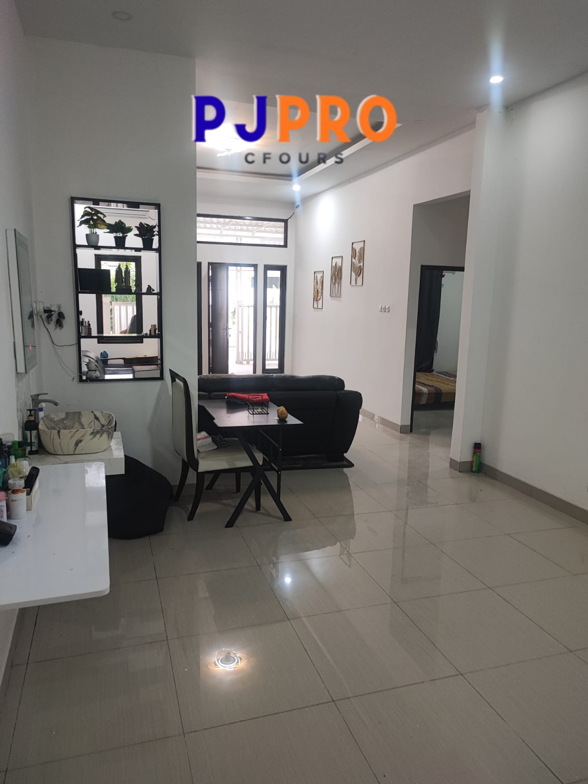 Dijual Rumah Full Furnish di Harapan Indah 2 Cluster Taman Sari