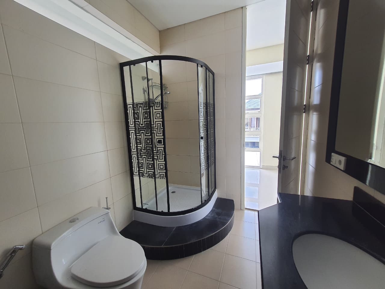 Jual Cepat Murah Rumah di Pakuwon Indah PF, Surabaya