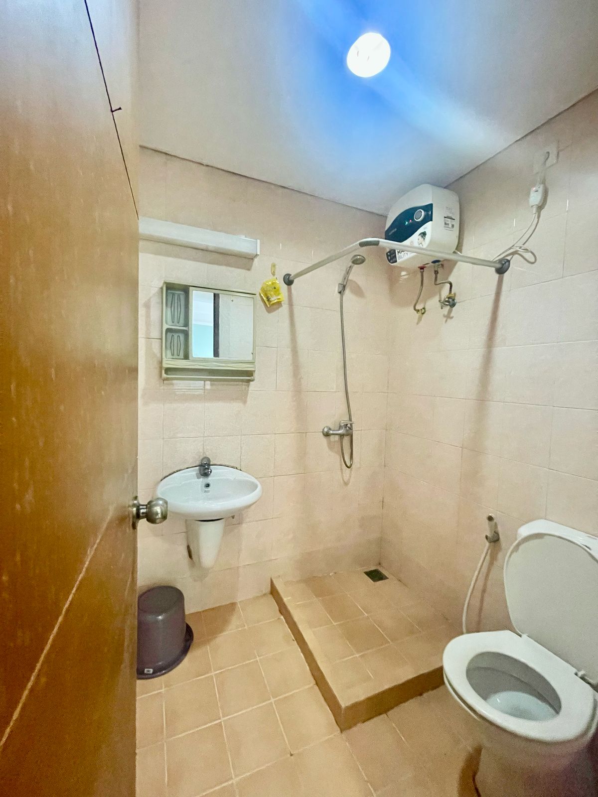 Jual apartemen siap huni dan ramai di Patria Park Apartemen