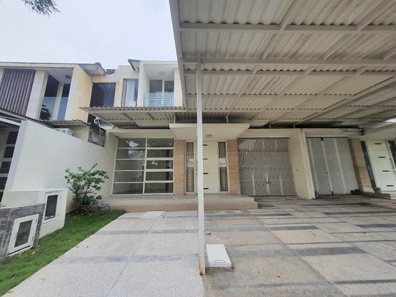 Jual Cepat Murah Rumah di Pakuwon Indah PF, Surabaya