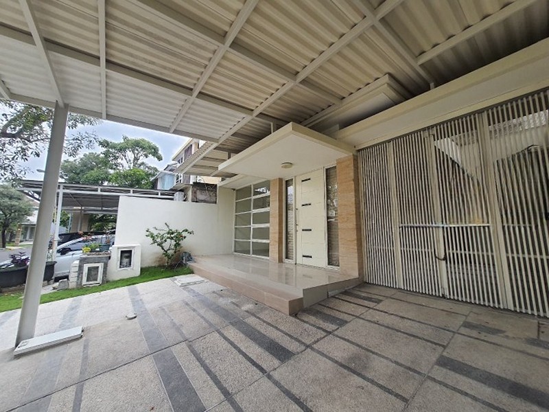 Jual Cepat Murah Rumah di Pakuwon Indah PF, Surabaya