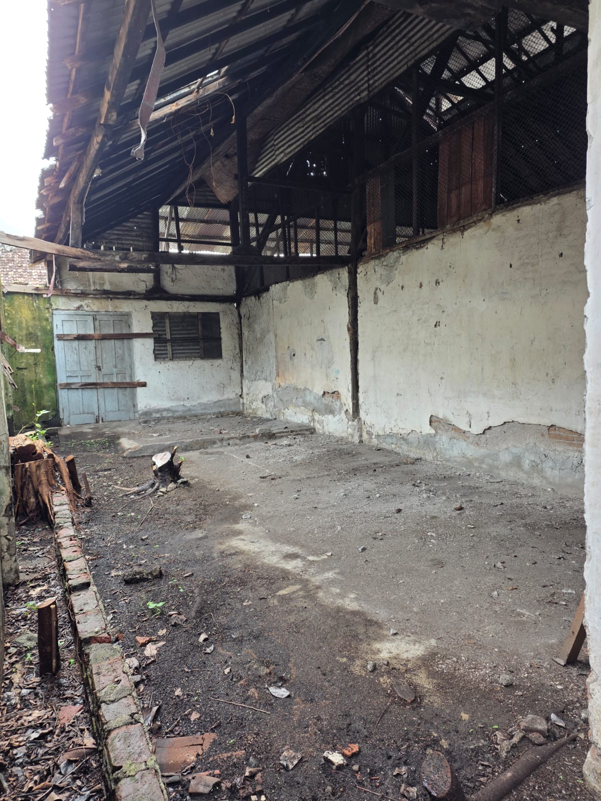 gudang disewakan ngaglik surabaya