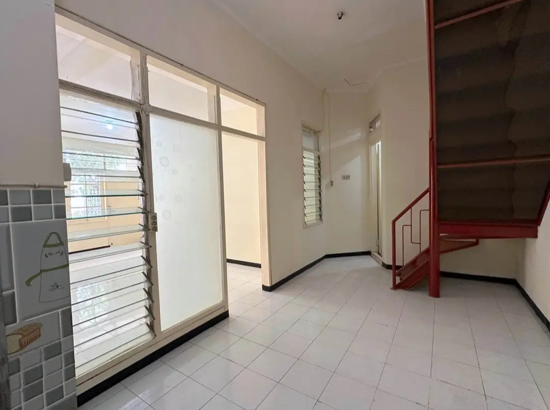 Jual Harga Bagus Di Rungkut Mapan Siap huni bagus 1,5 Lt SHM