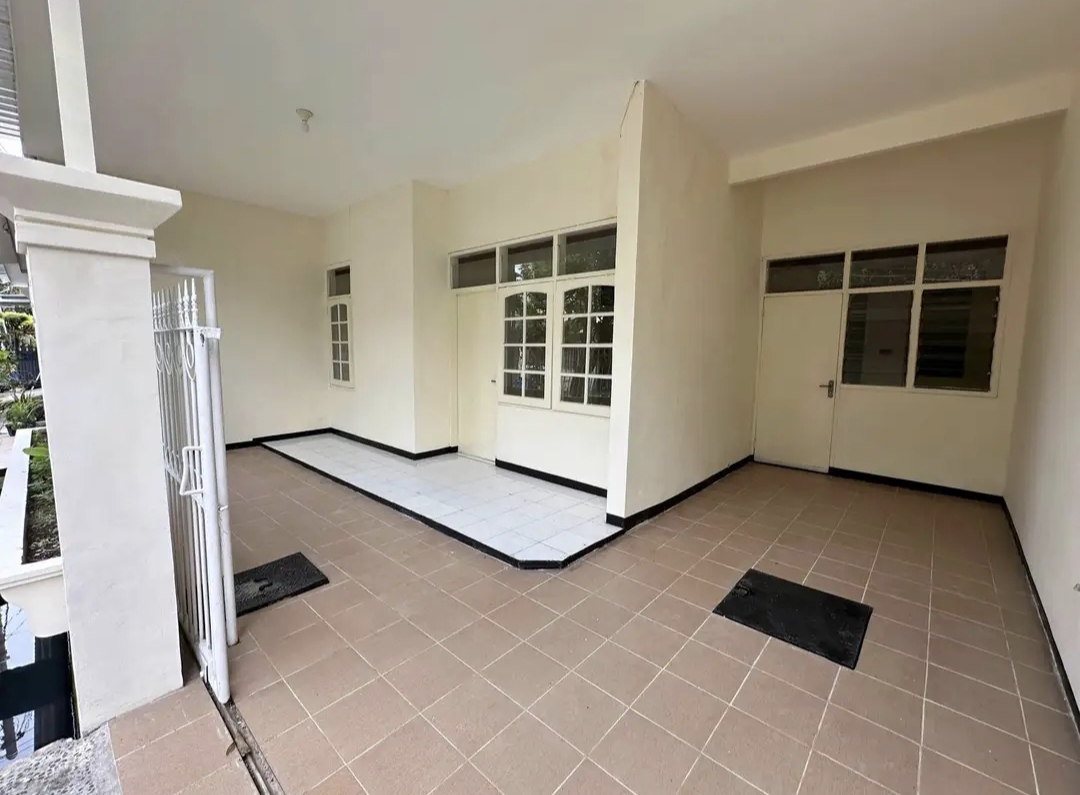 Jual Harga Bagus Di Rungkut Mapan Siap huni bagus 1,5 Lt SHM