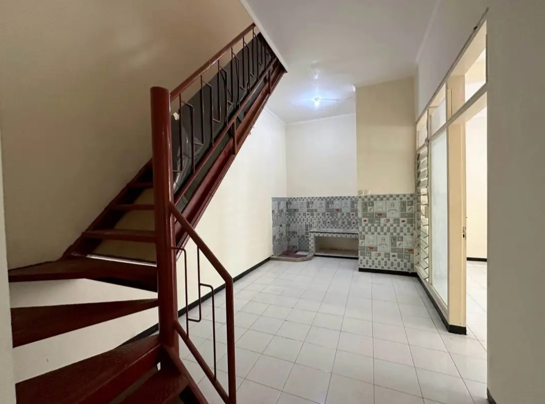 Jual Harga Bagus Di Rungkut Mapan Siap huni bagus 1,5 Lt SHM