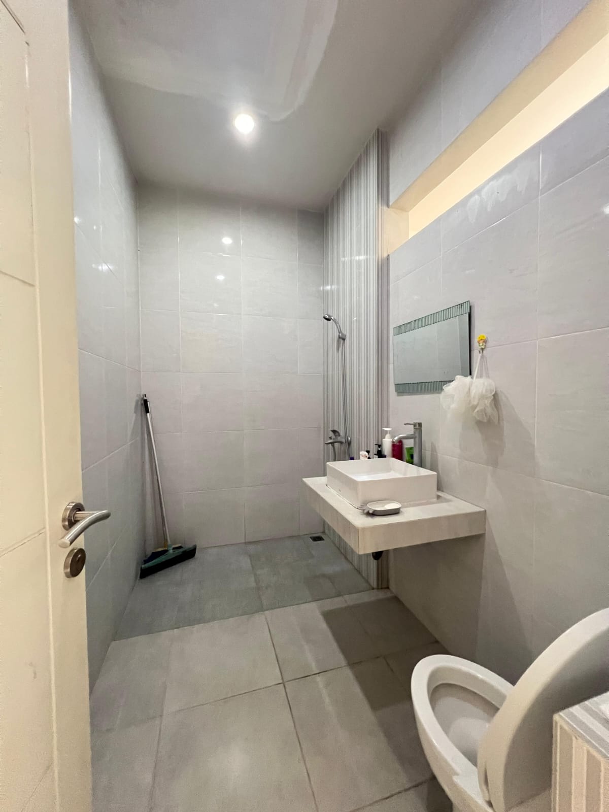 Jual Rumah 2,5lt SHM Alam Hijau Citraland dekat Pasar