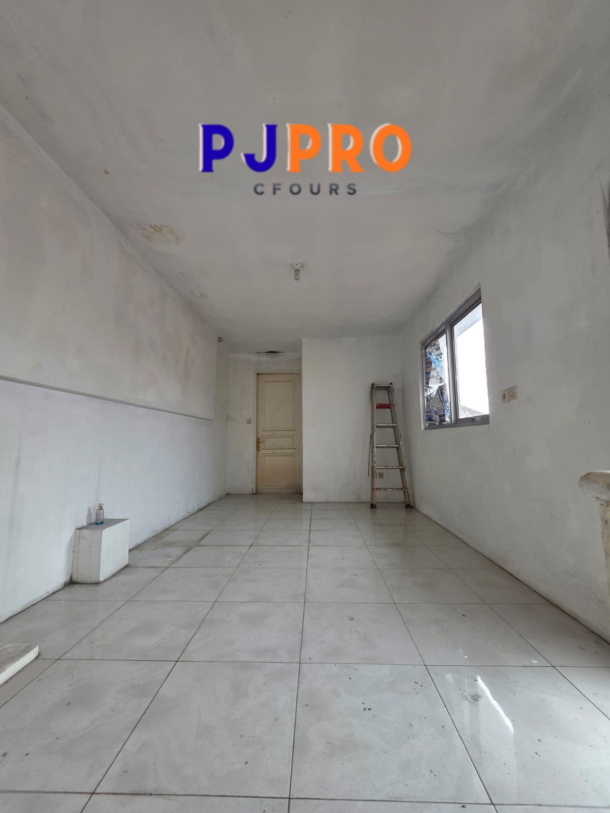 Dijual Cepat Rumah Area Bebas Banjir di Boulevard Hijau