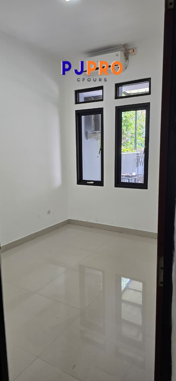 Dijual Rumah Terenovasi Siaphuni di Harapan Indah Cluster Aralia