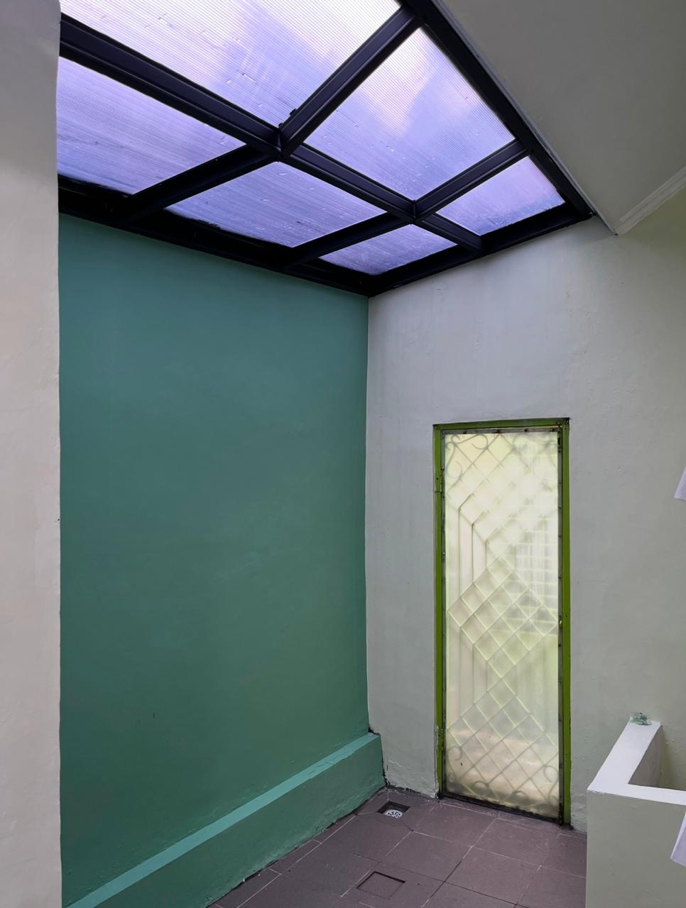 Rumah Minimalis akses bagus dekat Grand Depok City