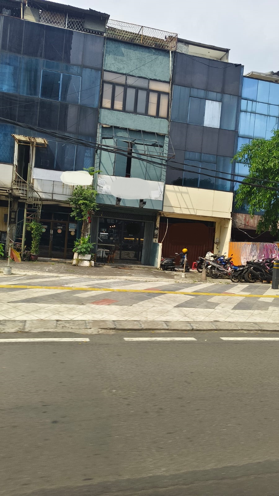 Sewa ruko di Margonda Raya, Pondok Cina, Beji, Depok, Jawa Barat