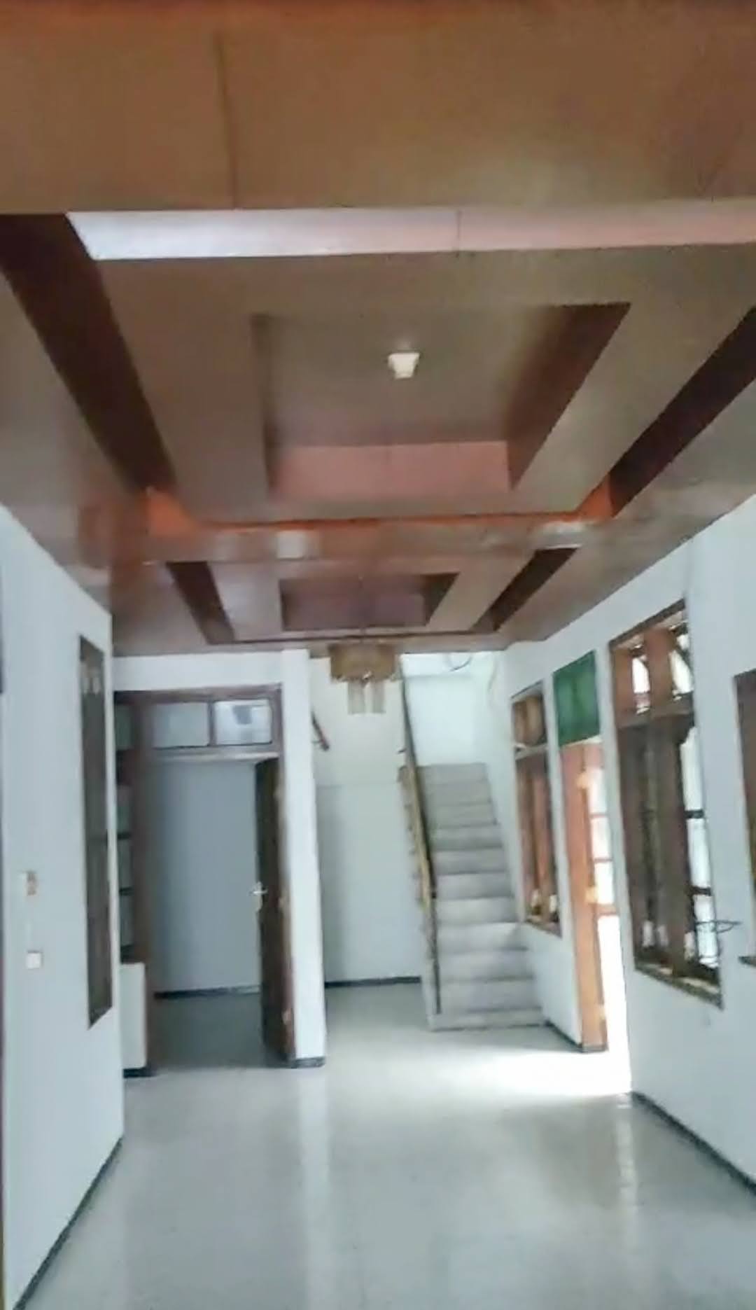 Sewa Rumah SIMPANG DARMO PERMAI SELATAN Surabaya