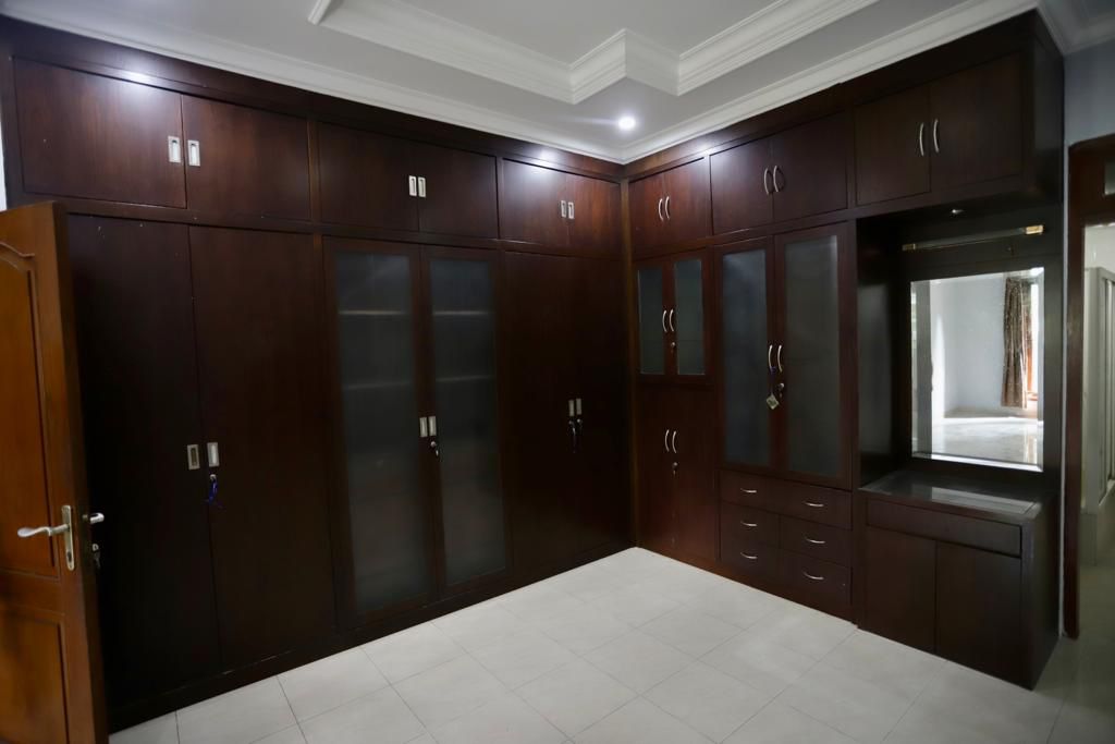 Jual Sewa Rumah Bisa untuk Kantor di Area Cilandak Dekat Citos,