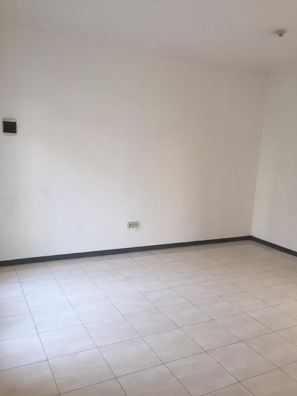 Sewa Rumah 2 lantai Kosongan Graha Sampurna, Wiyung, Babatan