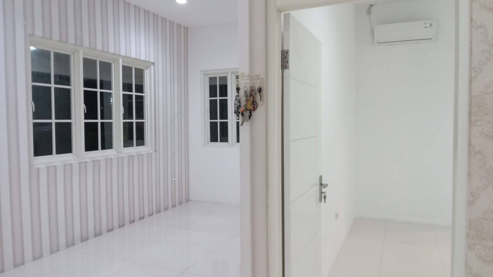 *Jual Rumah ROYAL RESIDENCE Monticello Surabaya*