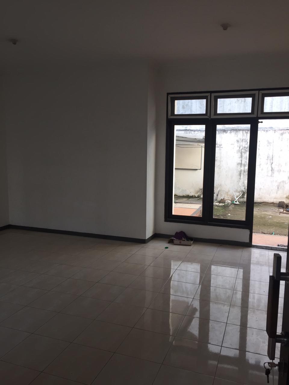 Jual Rumah 2 lt SHM di Graha Sampurna Indah Wiyung Bagus, dekat