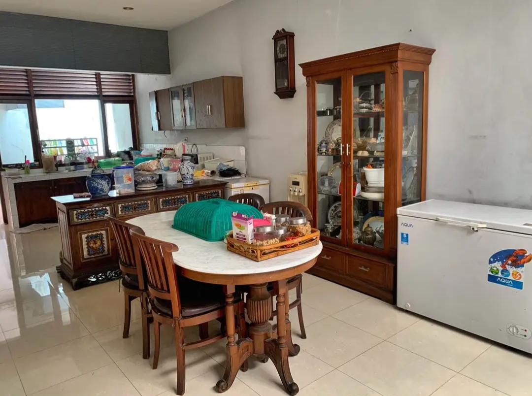 Jual Rumah 1 Lt SHM SIDOSERMO bagus dekat Plaza Marina