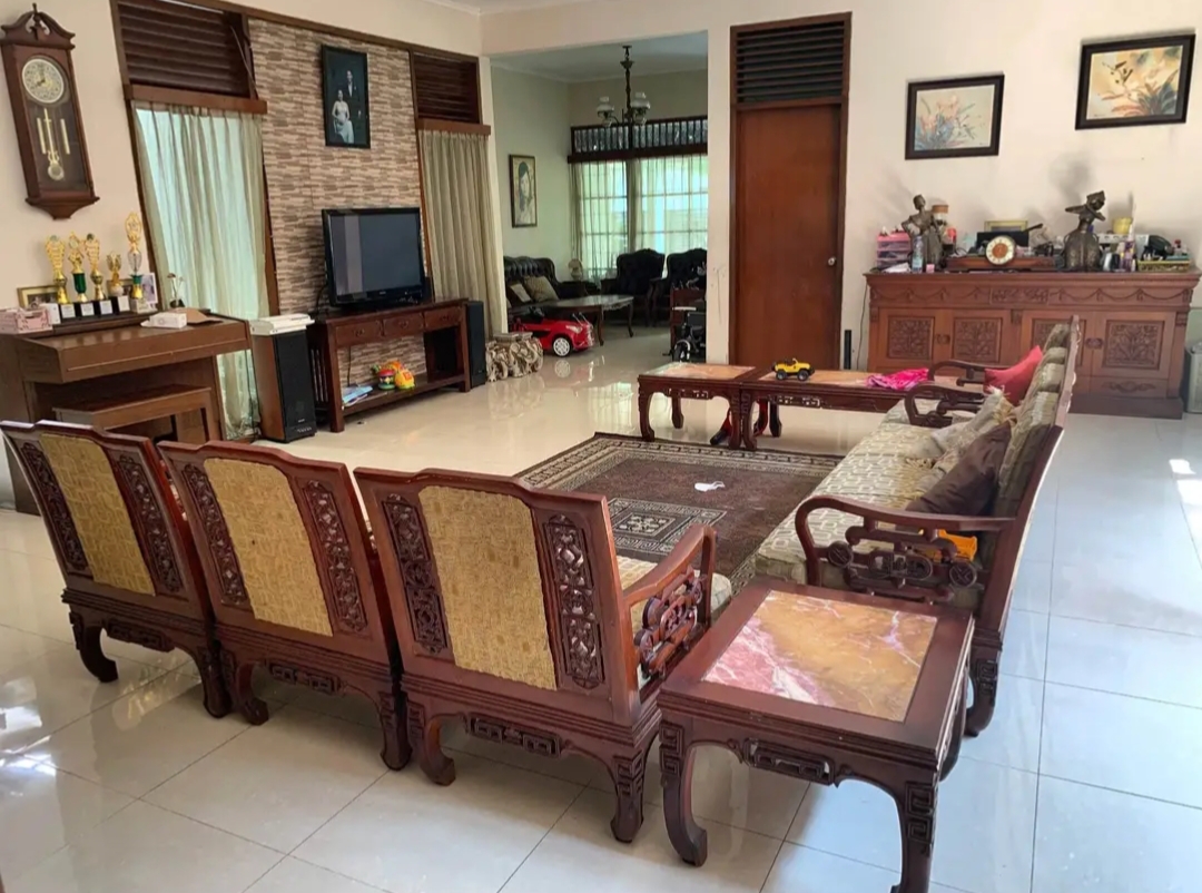 Jual Rumah 1 Lt SHM SIDOSERMO bagus dekat Plaza Marina