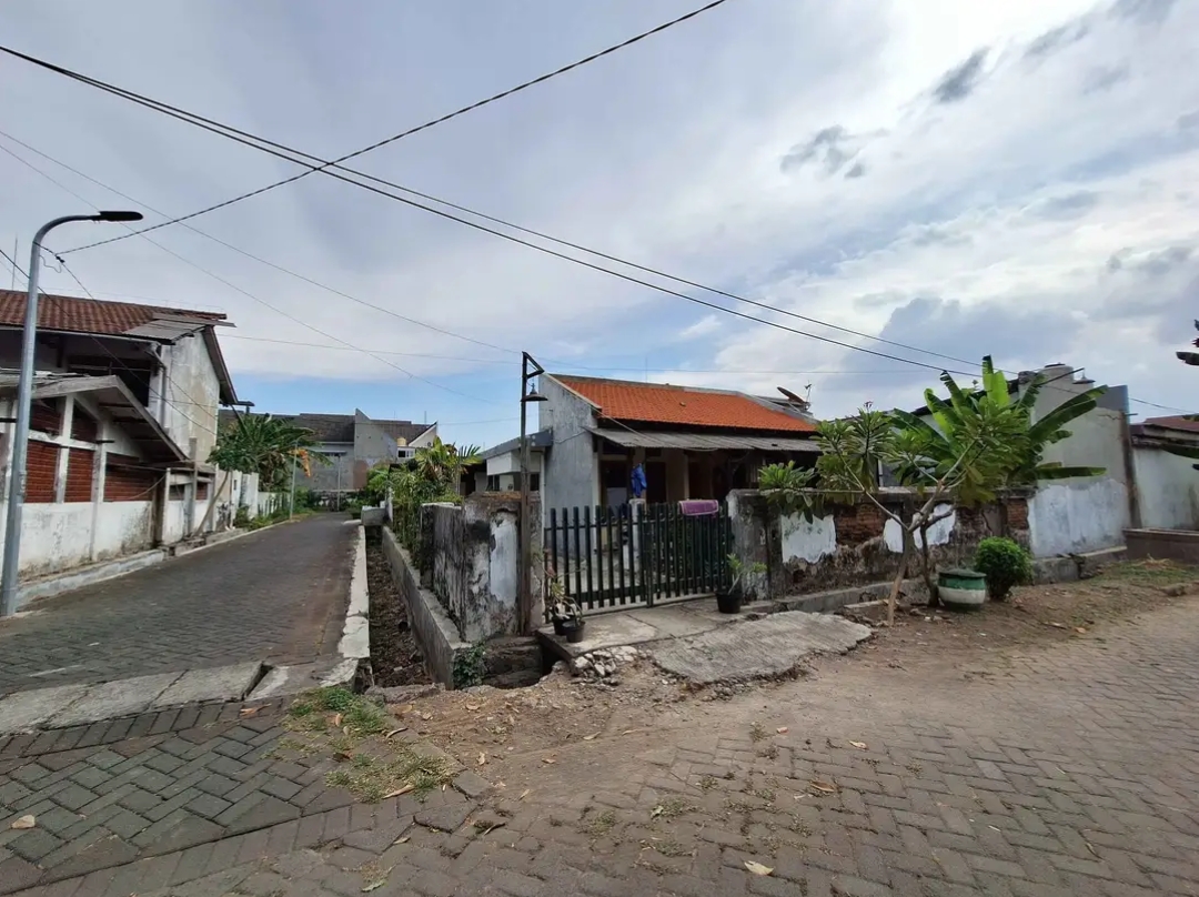 Jual Rumah Hitung Tanah! Gayungsari dekat A Yani siap Nego