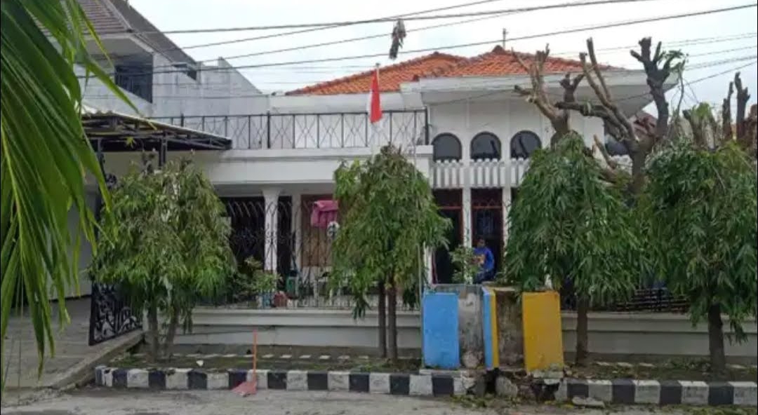 Jual Rumah Lokasi Premium Kertajaya Indah dekat Raya, cocok Kant