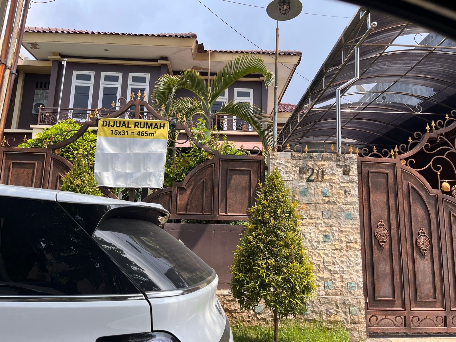 rumah dijual gading pantai surabaya