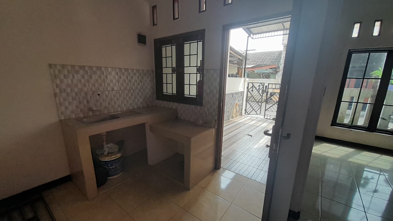 RUMAH 2 LANTAI DI PERUMAHAN DASANA INDAH TANGERANG