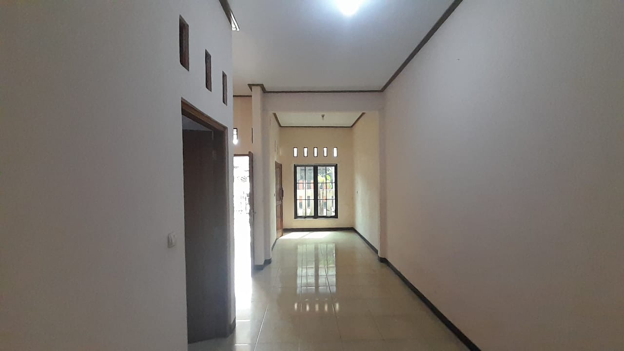 RUMAH 2 LANTAI DI PERUMAHAN DASANA INDAH TANGERANG